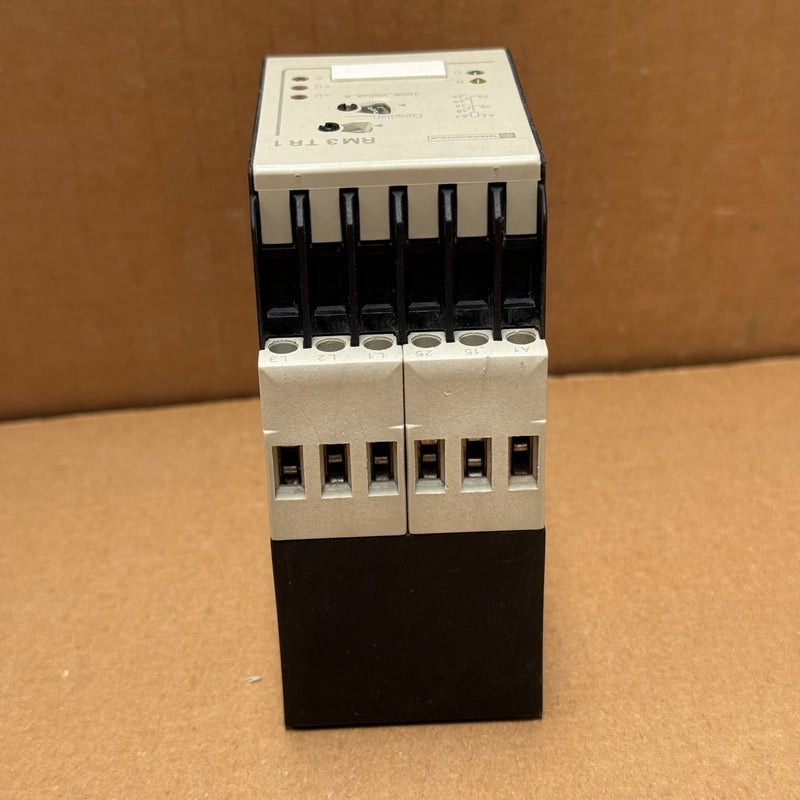 Telemecanique – RM3TR113MU7 – 3-Phase Protection / Asymmetry Control Relay