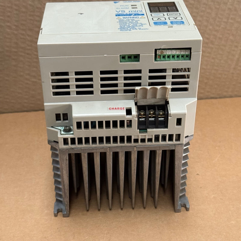 Yaskawa – CIMR-XCAC41P5 – VS mini C Series / AC Microdrive / Inverter Drive