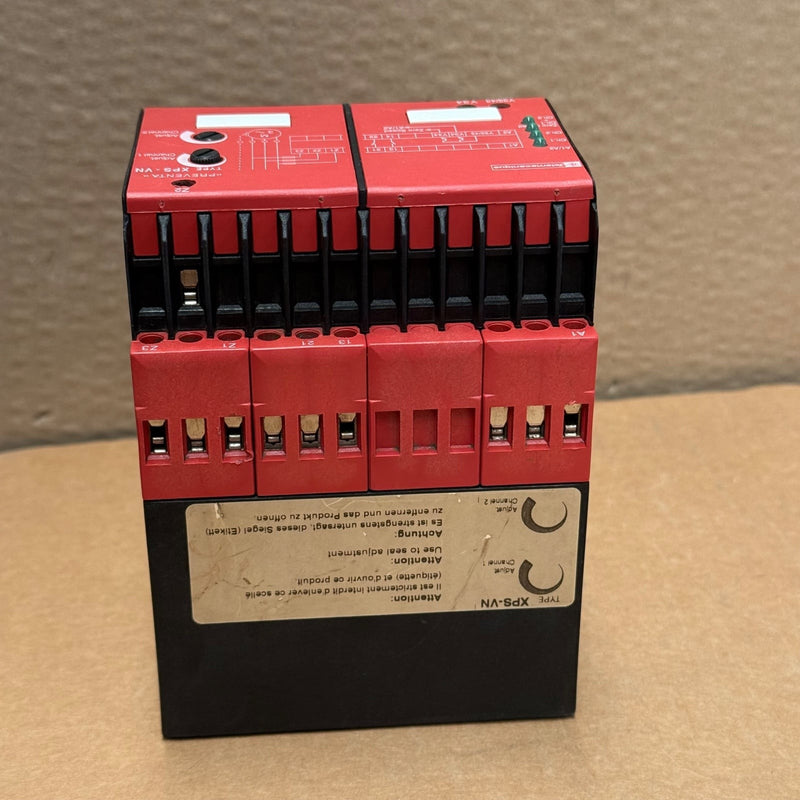 Telemecanique – XPSVN1142 – Safety Relay / Zero Speed Monitoring Relay