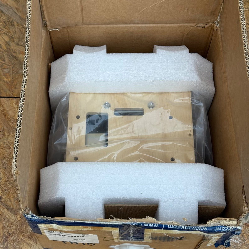 Siemens / E2V Technologies – 08499881 (MG6205) – Water-Cooled Electromagnet
