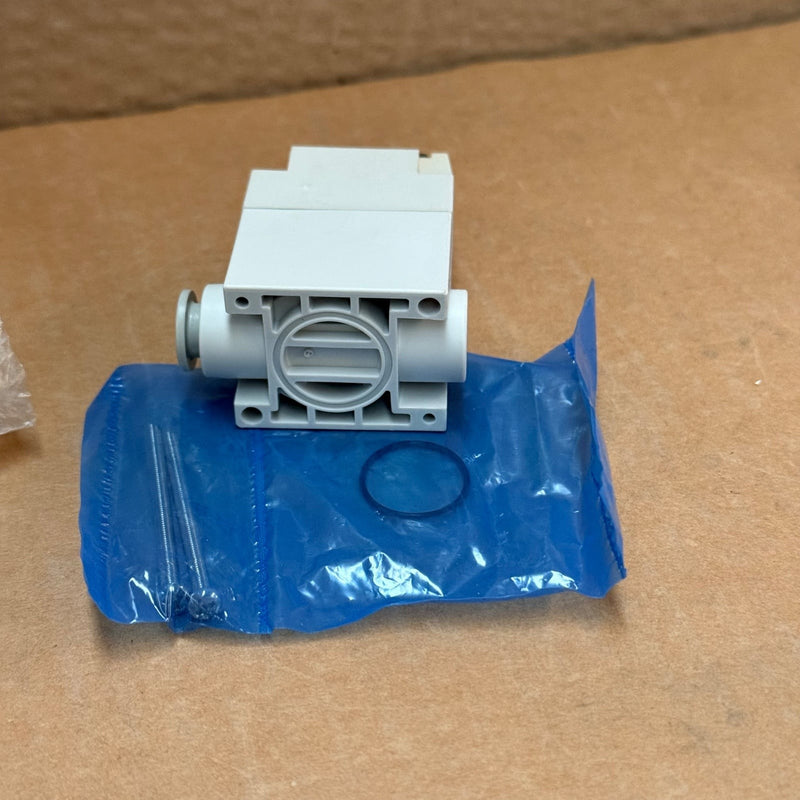 SMC – VQ21M1-5Y0-C8-Q – Solenoid Valve
