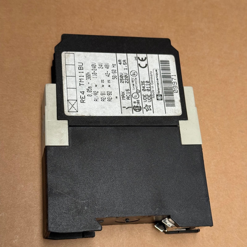 Telemecanique – RE4TM11BU – Timing Relay On-Delay