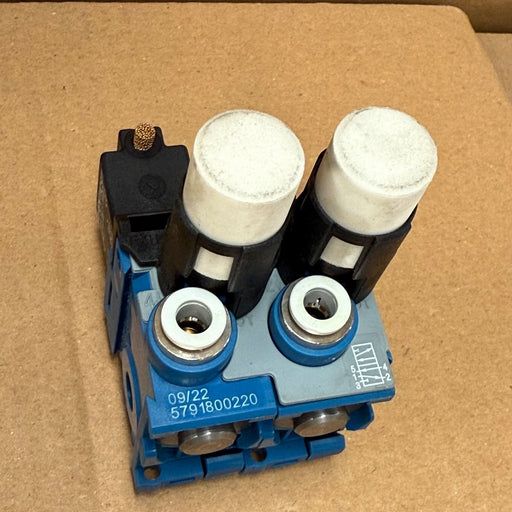 Aventics – 5791800220 / 5420930220 – Directional Control Solenoid Valve Block