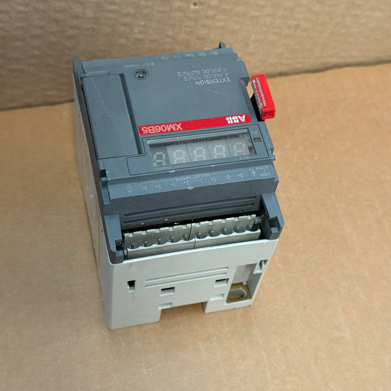 ABB – 1SBP260103R1001 / XM06B5-g10 – Analog Input/Output Extension Module