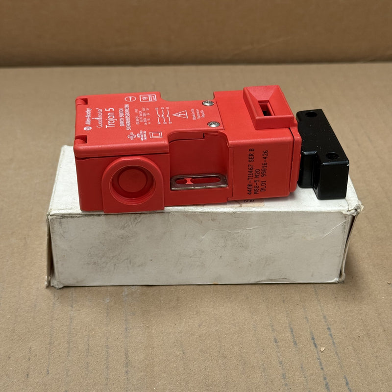 ALLEN BRADLEY – 440K-T11467 – Trojan 5 Safety Switch USIP