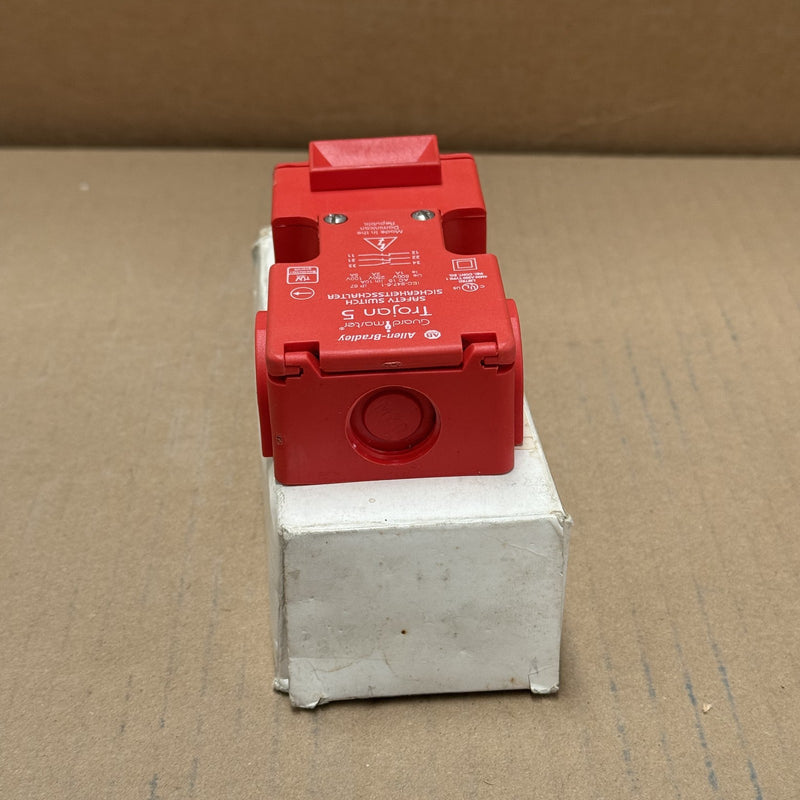 ALLEN BRADLEY – 440K-T11467 – Trojan 5 Safety Switch USIP