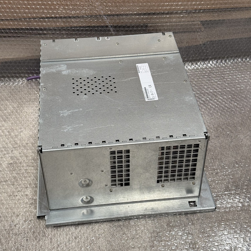 Siemens – 6AG7011-0AA00-0AE0 – SIMATIC PANEL PC IL