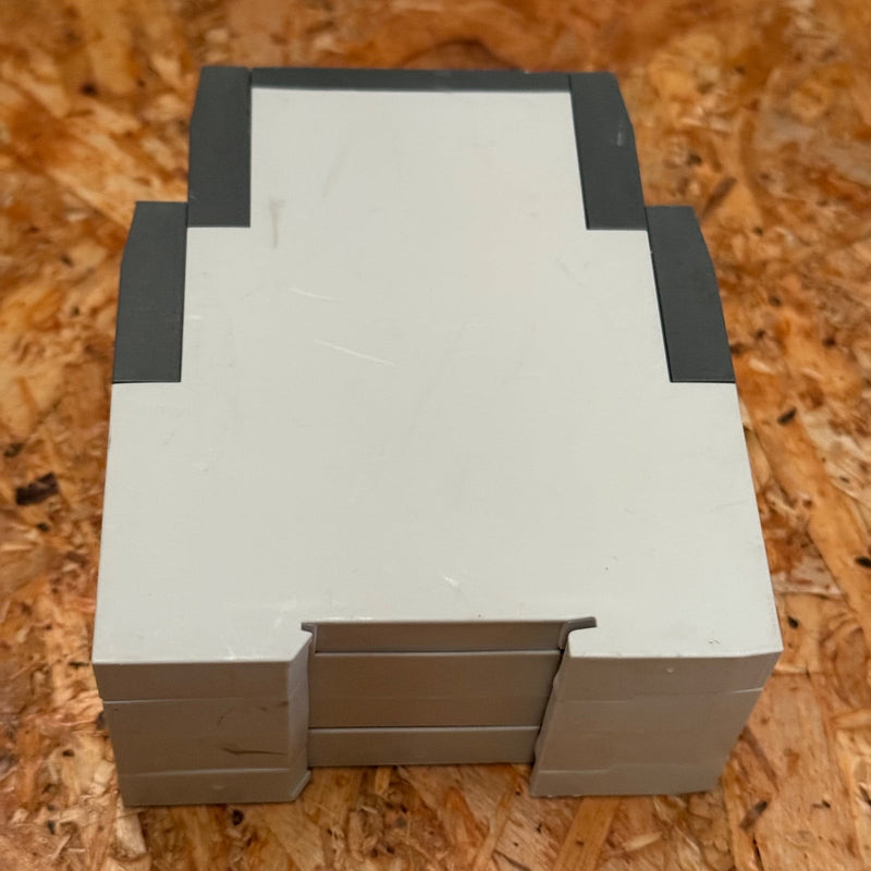 ABB – CM-IVN.S (1SVR750669R9400) – Coupling Unit for Insulation Monitoring