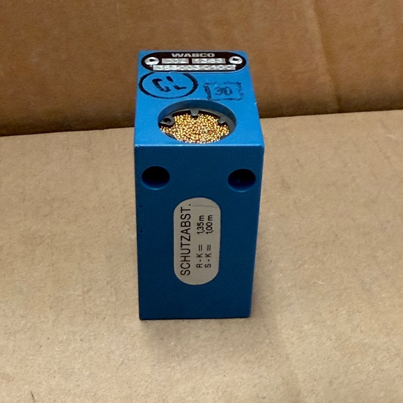 Wabco – 3630030100 – Pneumatic Control Head Valve