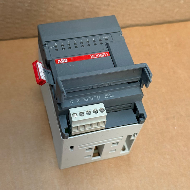 ABB – 1SBP260101R1001 / XO08R1-a – Digital Output Extension Module
