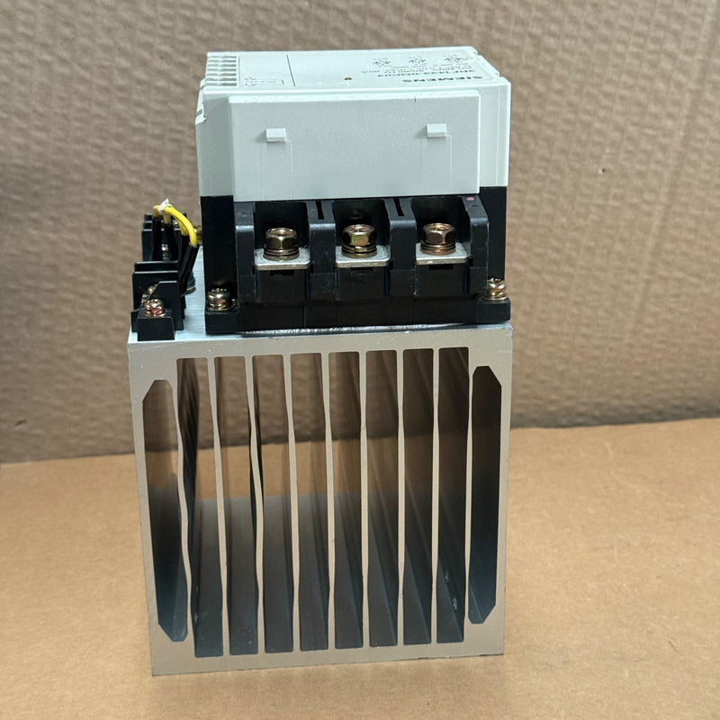 Siemens – 3RF1433-0QC04 – 3-Phase Solid-State Contactor Semiconductor Contactor
