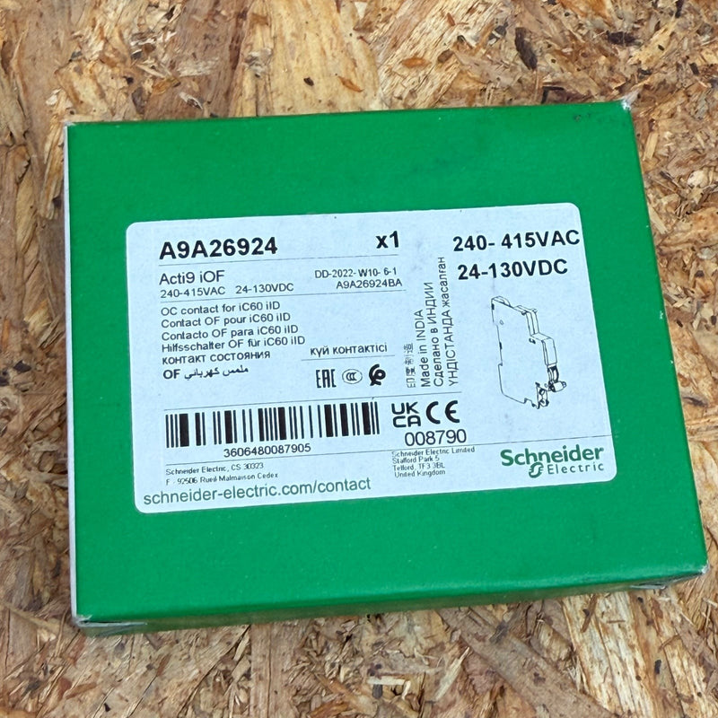 Schneider Electric – A9A26924 – Open/Close Auxiliary Contact