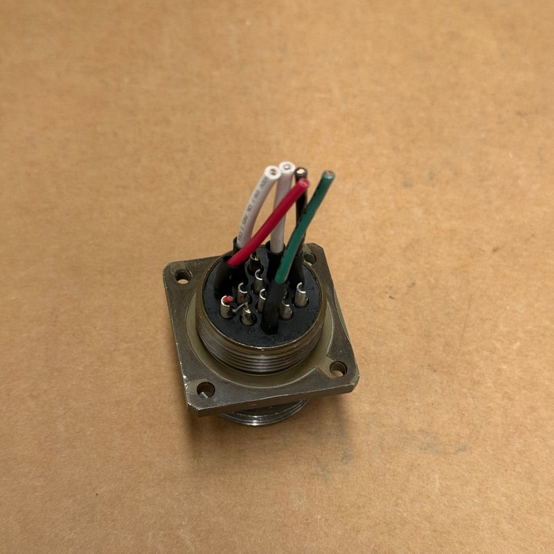 Amphenol – MS3100F20-27P – MIL-DTL-5015 Wall Mounting Receptacle Connector