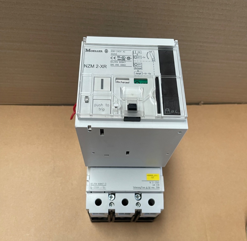 MOELLER – NZM2‑XR Rotary Drive with N 2‑250 250 A MCCB Accessory