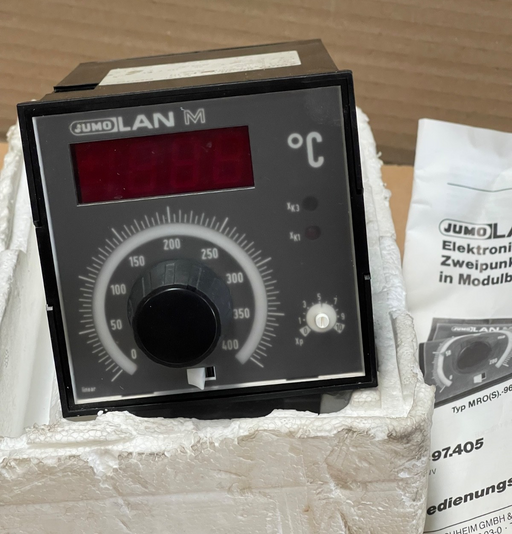 Jumo – MROT‑96/DI – LAN M Panel-Mount Temperature Controller 0–400 °C