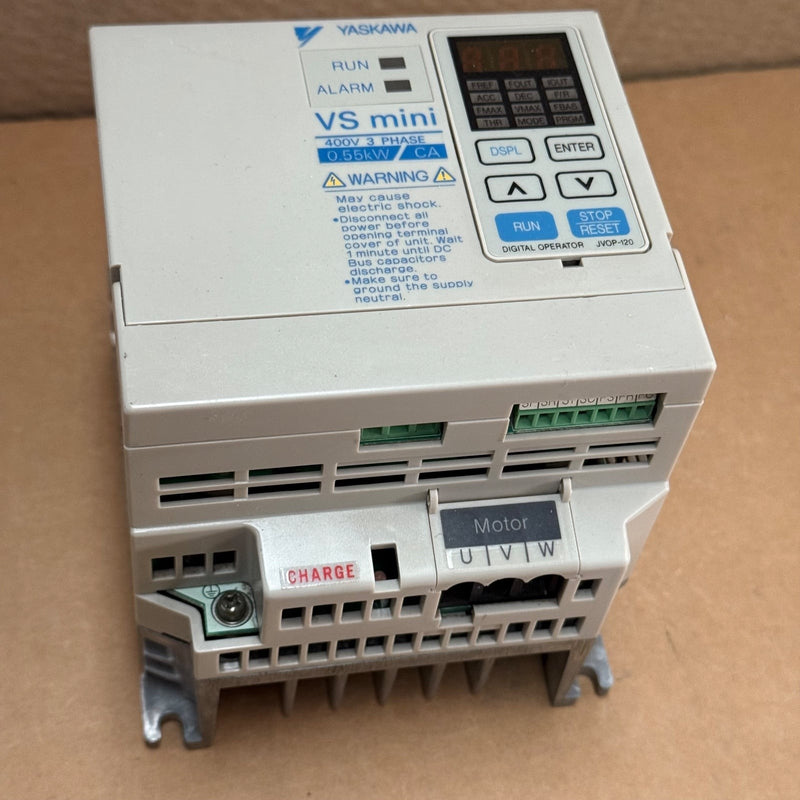 Yaskawa – CIMR-XCAC40P4 – VS mini C Series / AC Microdrive / Inverter Drive