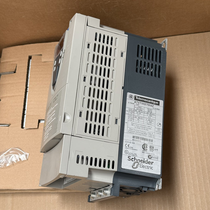 Telemecanique – ATV71H075N4Z – Variable Speed Drive 0.75kw