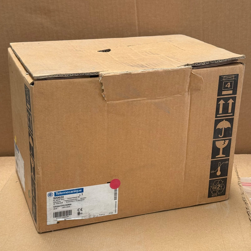 Telemecanique – VX5A1HU30N4 – Altivar AC Variable Frequency Drive 3kW
