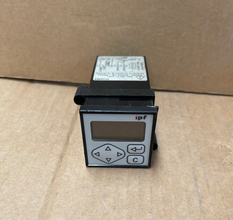 IPF Electronic – CM035150 – Multifunction Counter 48×48 mm 10‑30 V AC/DC