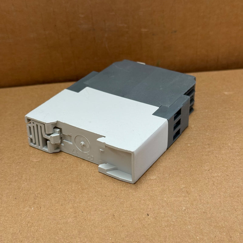 ABB – 1SVR630180R3300 – CT-APS.22 Time Delay Relay