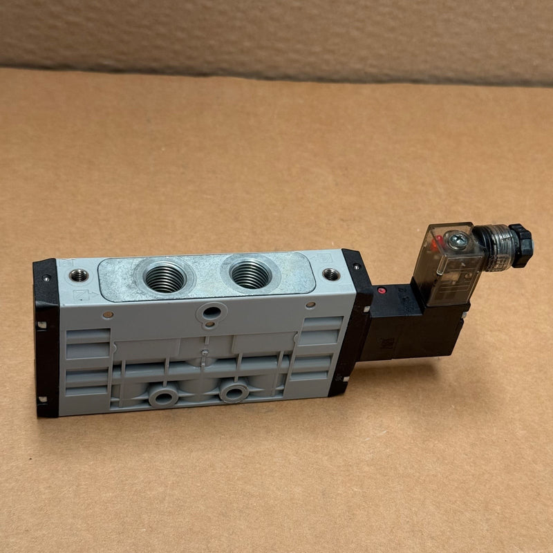 Bosch – 0820058126 – 5/2-Directional Solenoid Valve, Series TC15