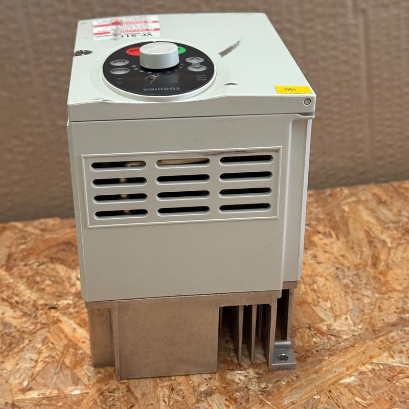 Toshiba – VFS11-4007PL-WP (R5) – Tosvert 3-Phase Industrial Frequency Inverter