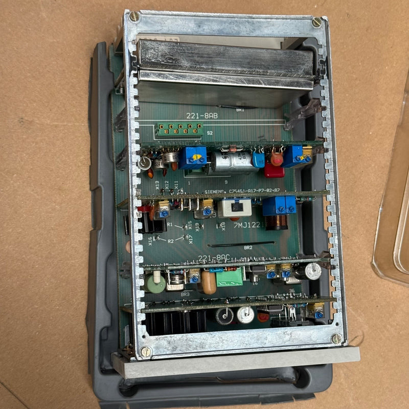 Siemens – 7MJ1221-8BC – Vibration / Sensor / Signal Module