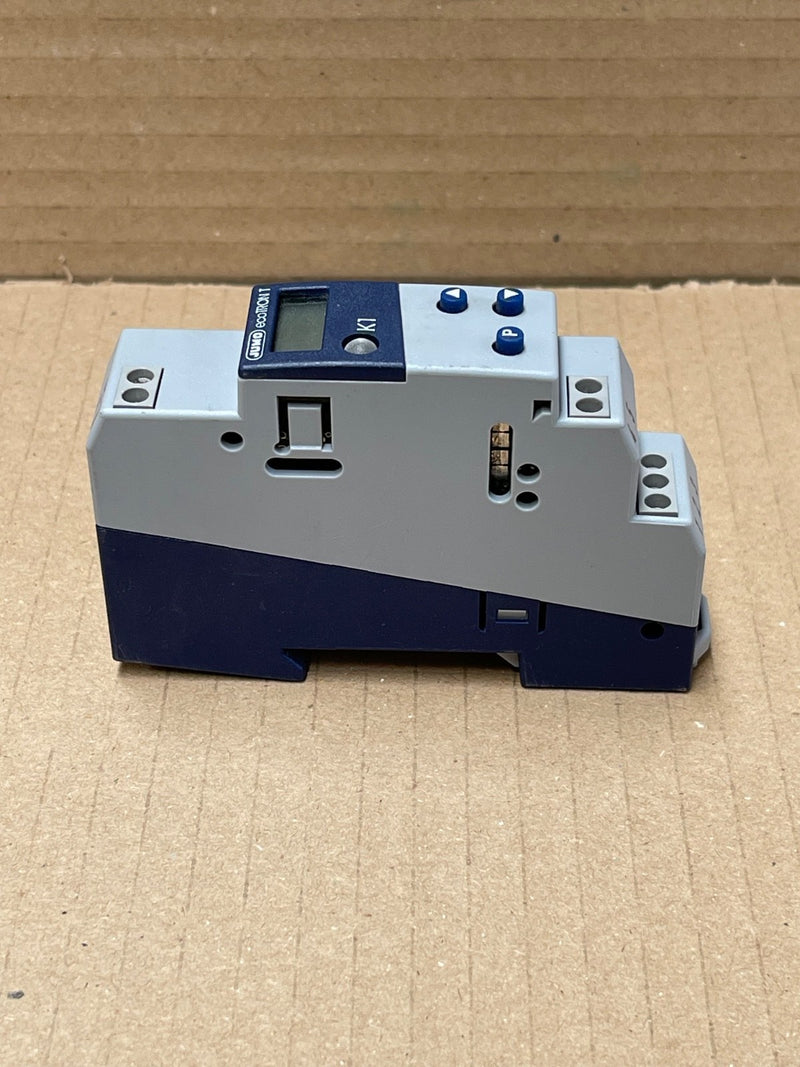 JUMO – 701050/888‑02 – eTRON Series Digital Thermostat/Temperature Controller