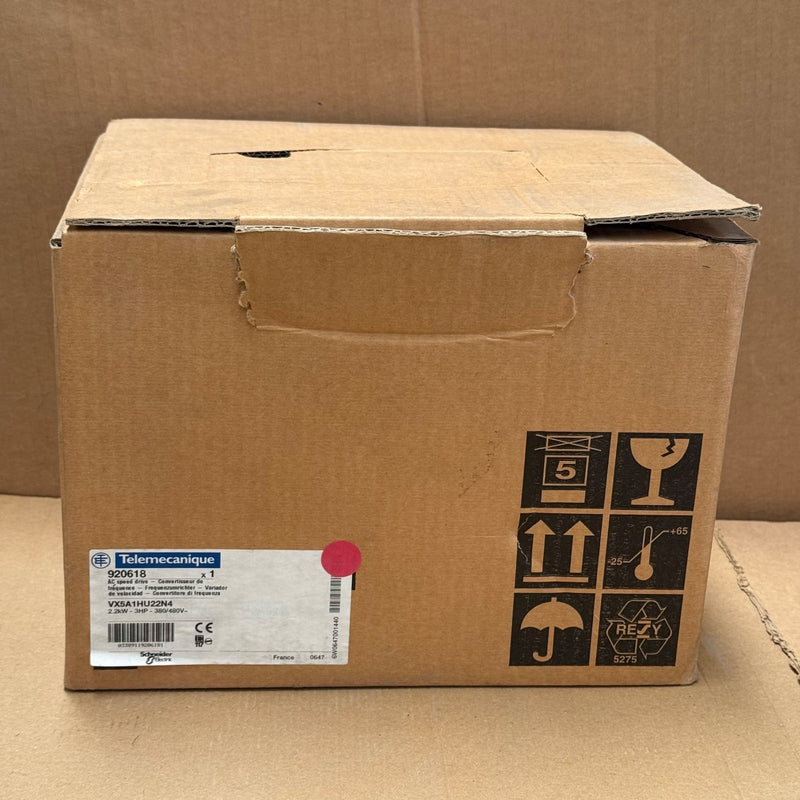 Telemecanique – VX5A1HU22N4 – Altivar AC Variable Frequency Drive 2.2kW/3HP