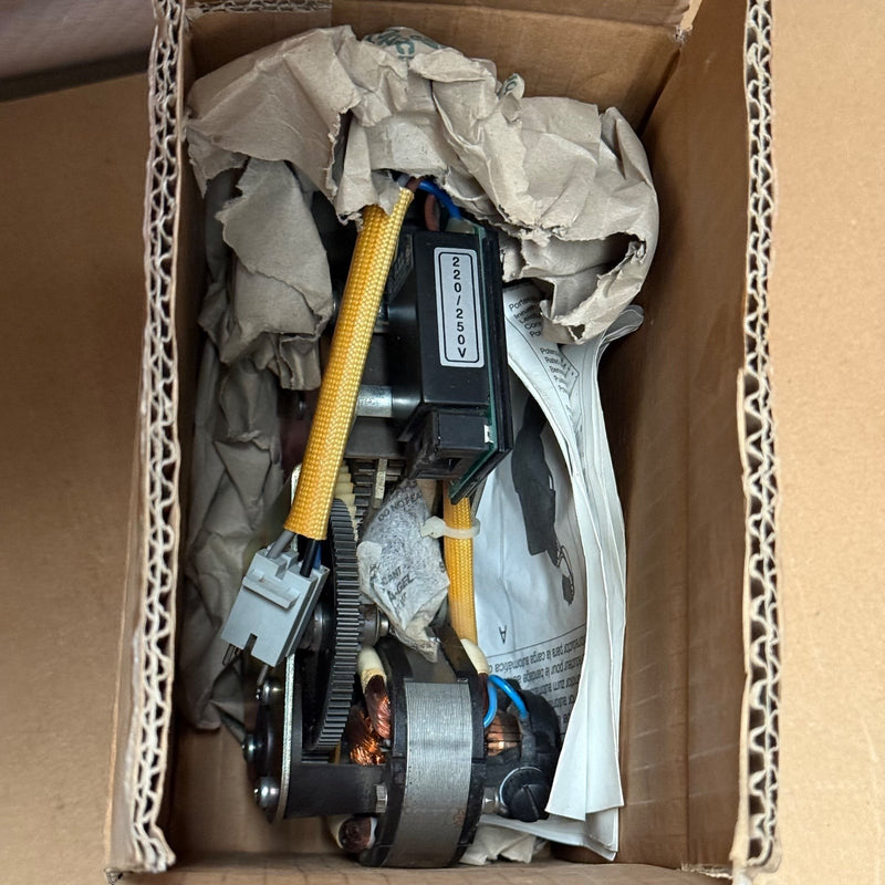 ABB – 1SDA038324R1 – SACE Emax / Tmax T8 Geared Motor Operator Device
