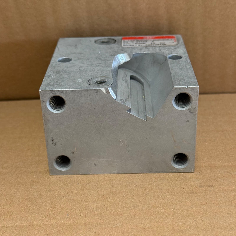 Destaco – 89462-4 – Clamping Assembly / Industrial Component