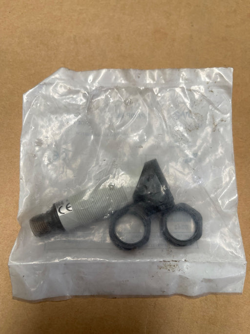 Micro Detectors – SPA/0P‑0E – M18 Photoelectric Sensor, Through‑Beam / Polarised