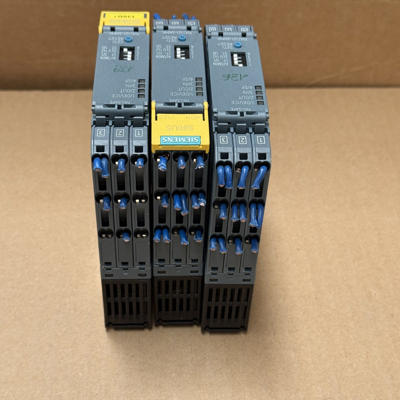 Siemens – 3SK1121-2AB40 – SAFETY RELAY