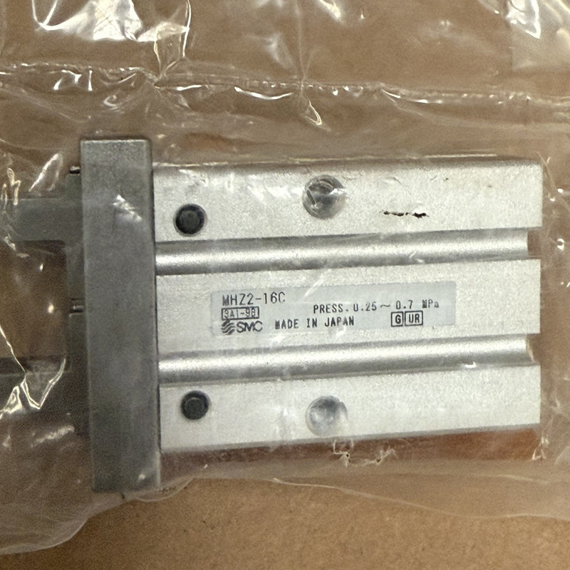 SMC – MHZ2-16C – 1 Parallel Finger Gripper MHZ216C