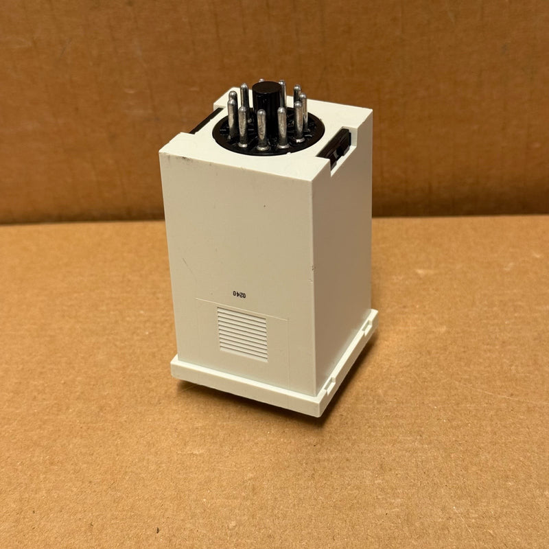 Crouzet – TOP 48 C1 / 88886005 – Panel-Mounted Electronic Timer