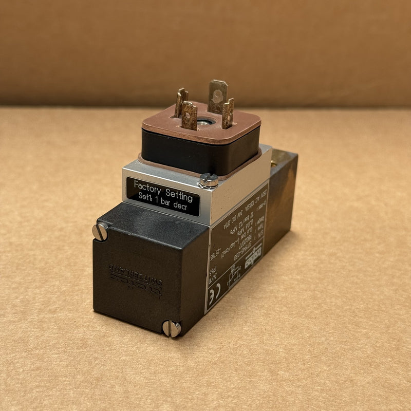 Trafag – 9B0.2077 – Pressure Switch IP65 0..6 Bar 250VAC