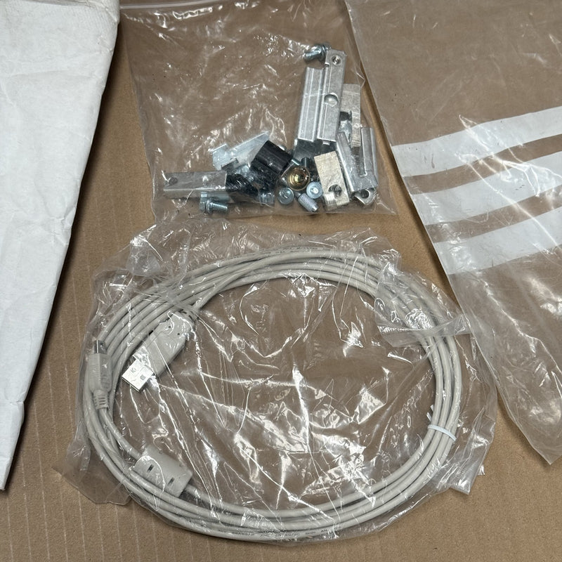 PARKER– LA468430U003 – INSTALTION KIT FOR 890CS BRACKETS