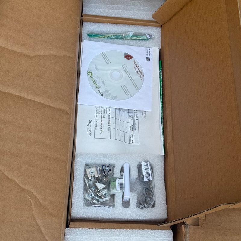 Schneider Electric – HMIPSPS752D1801 – S-Panel PC Performance 15.6" Display