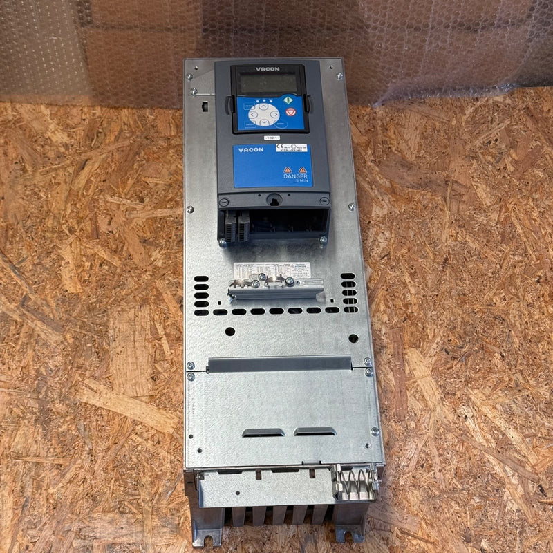 Danfoss – NXI00455-A2T0CSV-A1AFBLD2EA+FL23+DLDE+LPC2 – VACON NXI Inverter Unit