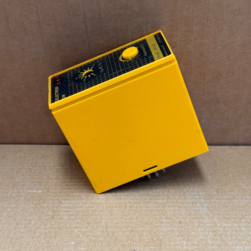 Selectron – GM-U 31 –  Monitoring relays 240/415VAC 3Ph