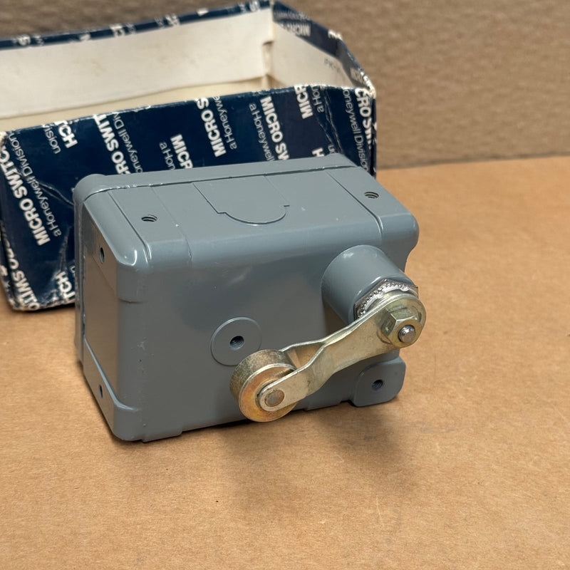 Honeywell / Micro Switch – OPH-AR7 – Heavy-Duty Explosion-Proof Limit Switch