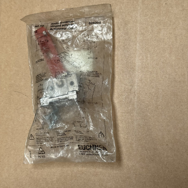 Euchner – 024298 – Left Hinged Linear Motion Actuator