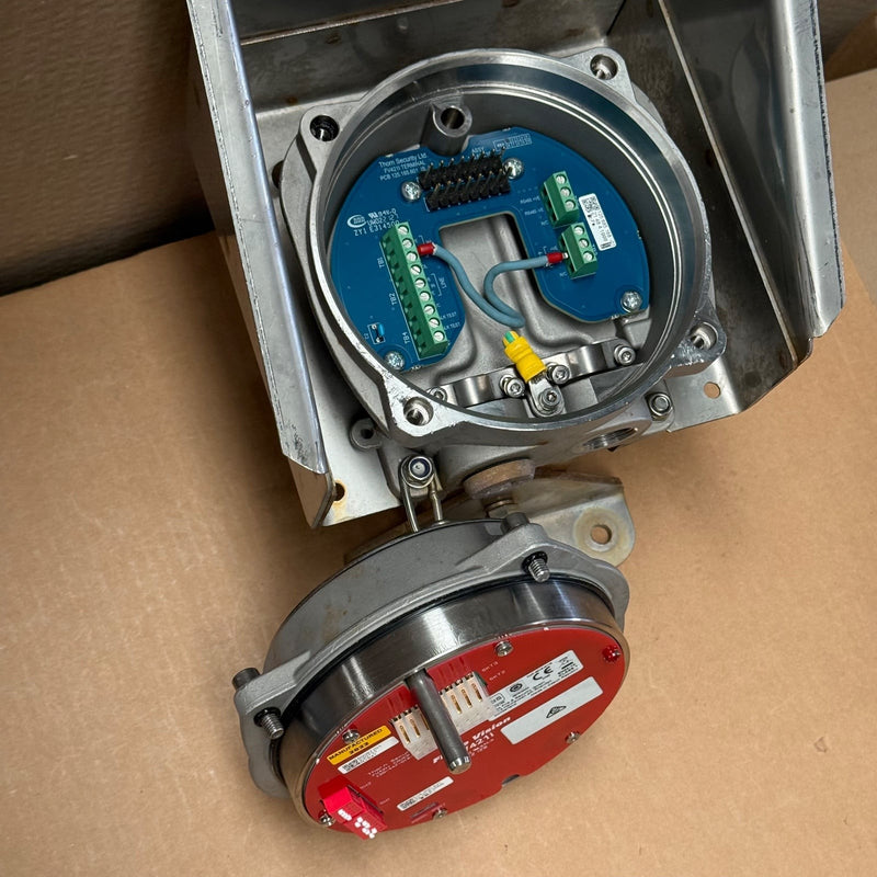 Tyco – FV421I – FLAMEVision Triple Infrared Intrinsically Safe Flame Detector