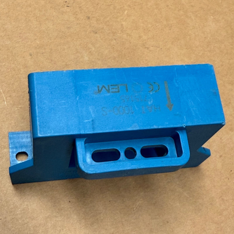 LEM – HAT 1000-S – Open Loop Hall Effect Current Transducer (1000A AC/DC)