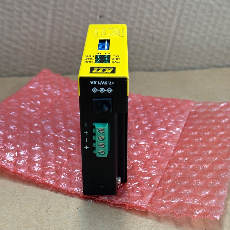 KTI – KCD-300-T – Industrial 10/100Base-TX to 100Base-FX Media Converter