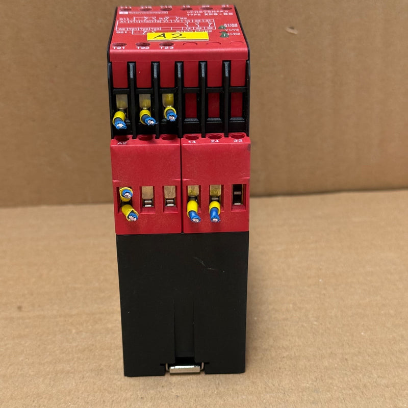 Telemecanique – XPSBC1110 – Preventa Safety Relay Two-Hand Control Module