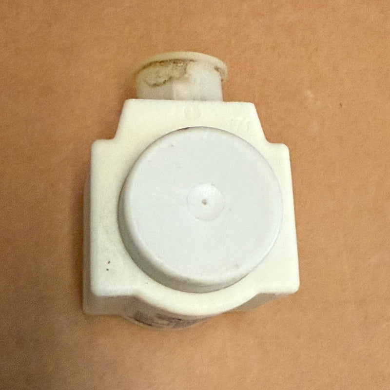 Danfoss – 018F7658 (BY240CS) – Solenoid Valve Coil (208–240V AC, 14W)