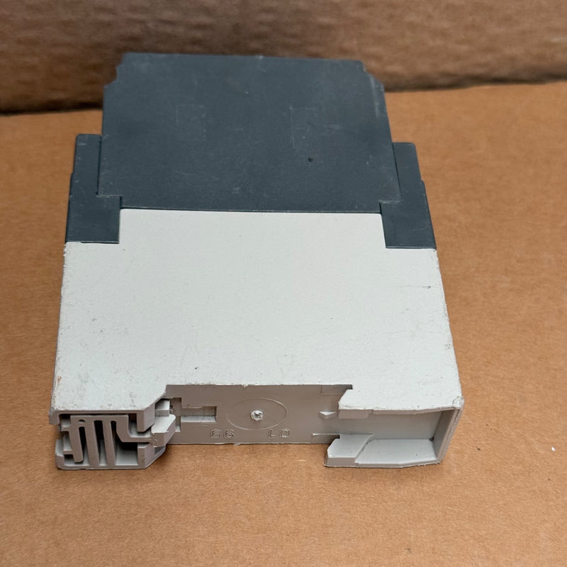 ABB – CT-ERS.21 (1SVR630100R0300) – ON-Delay Timer Relay, 2 SPDT, 24–240V AC/DC