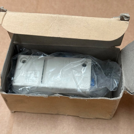 SMC – EZH13BS‑08‑10 – ZH Series Vacuum Ejector (Pneumatic)
