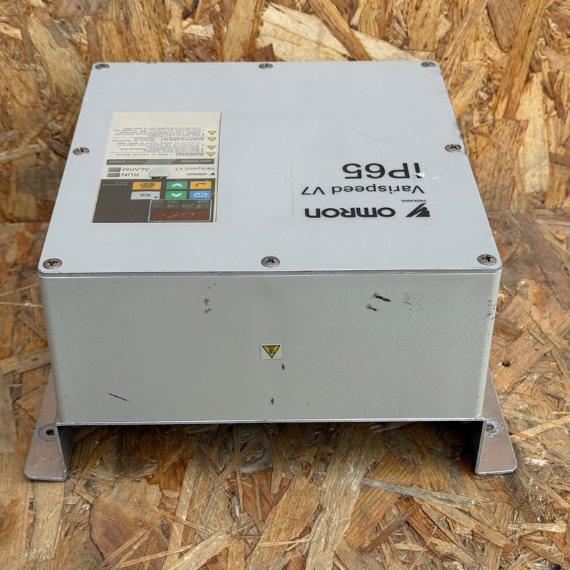 Yaskawa – CIMR-V7TZ40P4 – Varispeed V7 AC Frequency Inverter